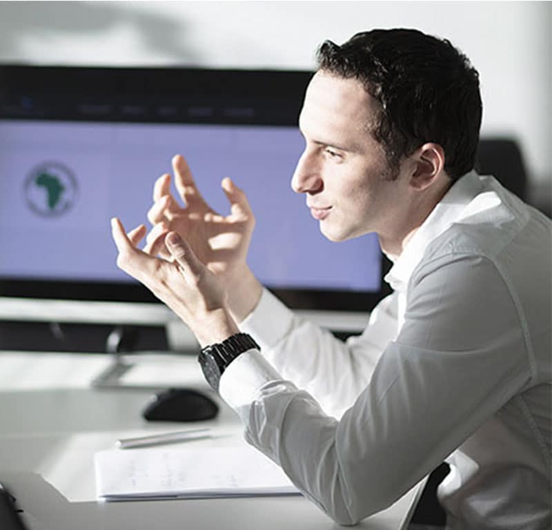 Quatre questions au directeur conseil de notre agence, Tanguy